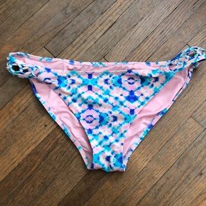 Shade & Shore XL bikini bottoms.